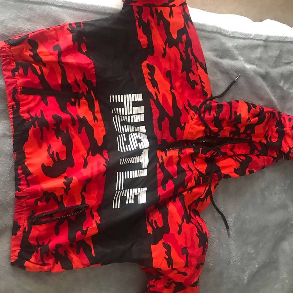 HUSTLE windbreaker crop hoodie